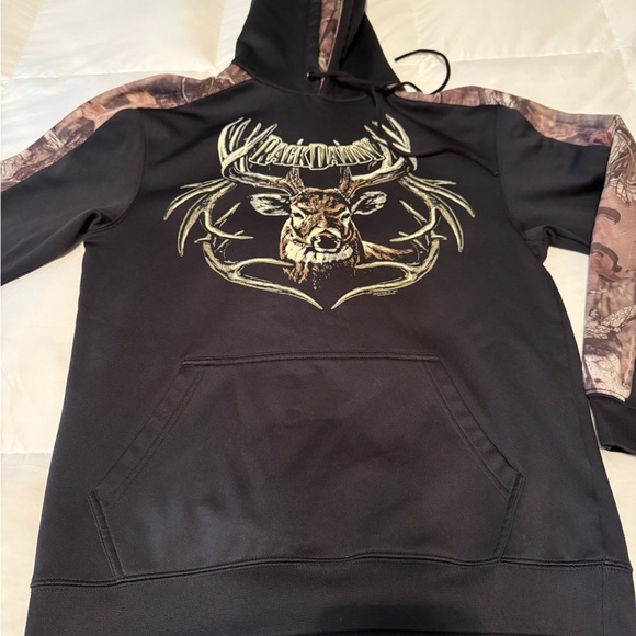 Buck Wear Camouflage Hoodie - Picture 1 of 3